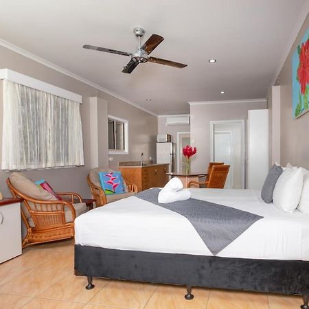 Moana Sands Beachfront Hotel Раротонга Екстер'єр фото